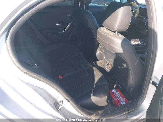 WDD3F4HB8KJ080174 Mercedes-Benz A 250 4matic