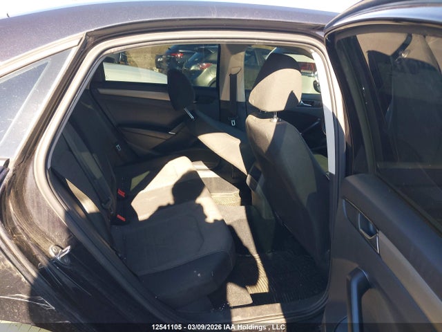 12541105 :رقم المزاد ، 1VWAA7A3XLC003264 vin ، 2020 Volkswagen Passat مزاد بيع