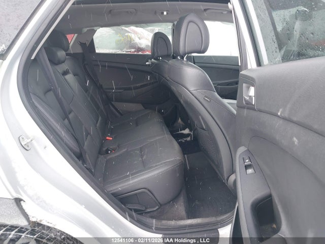 KM8J33A4XJU603784 Hyundai Tucson Se 2.0l