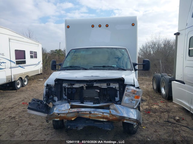 12541118 :رقم المزاد ، 1FDXE4FN8PDD18702 vin ، 2023 Ford E-450 Cutaway مزاد بيع