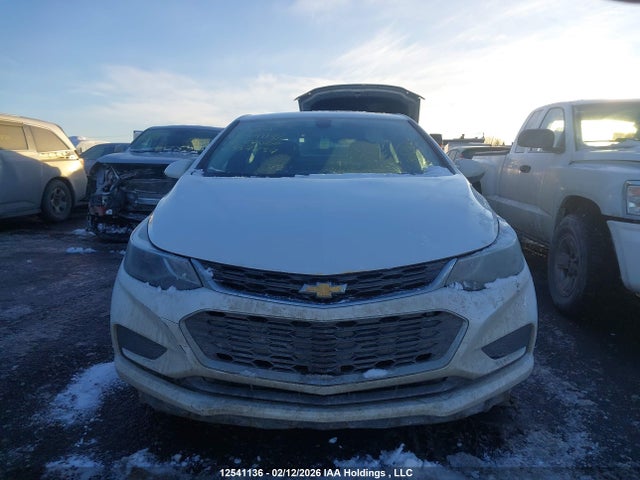 2017 Chevrolet Cruze მანქანა იყიდება აუქციონზე, vin: 3G1BE5SM2HS557237, აუქციონის ნომერი: 12541136