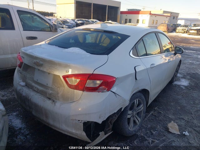 2017 Chevrolet Cruze მანქანა იყიდება აუქციონზე, vin: 3G1BE5SM2HS557237, აუქციონის ნომერი: 12541136