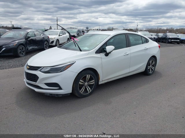 2017 Chevrolet Cruze მანქანა იყიდება აუქციონზე, vin: 3G1BE5SM2HS557237, აუქციონის ნომერი: 12541136