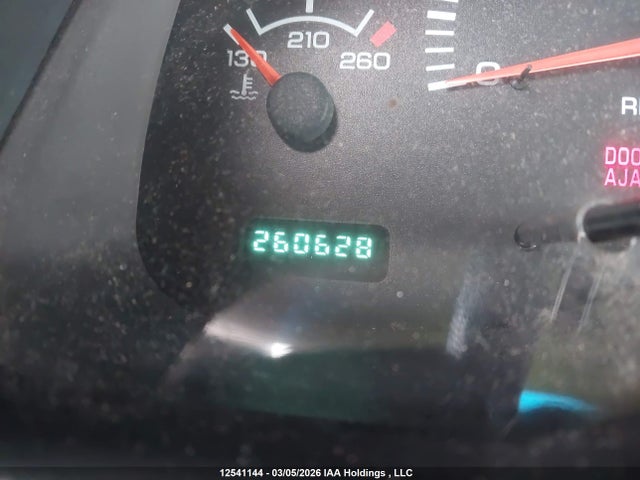 12541144 :رقم المزاد ، 1B4HS28N9YF198799 vin ، 2000 Dodge Durango مزاد بيع