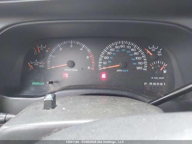 12541144 :رقم المزاد ، 1B4HS28N9YF198799 vin ، 2000 Dodge Durango مزاد بيع