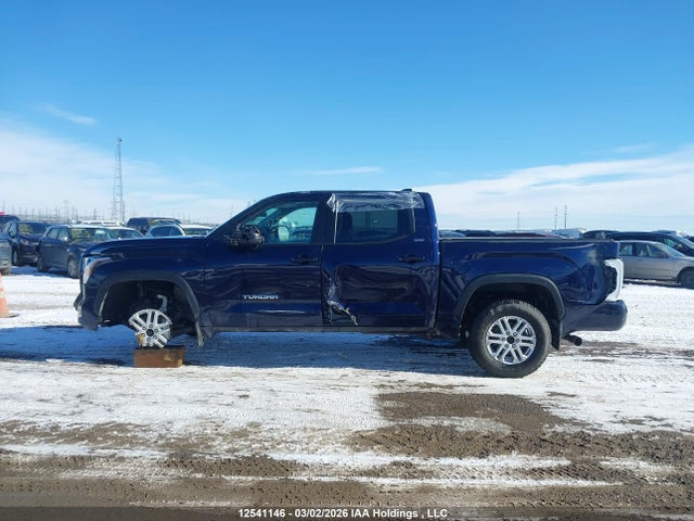 12541146 :رقم المزاد ، 5TFLA5DB9NX018725 vin ، 2022 Toyota Tundra Crewmax Sr/crewmax Sr5 مزاد بيع