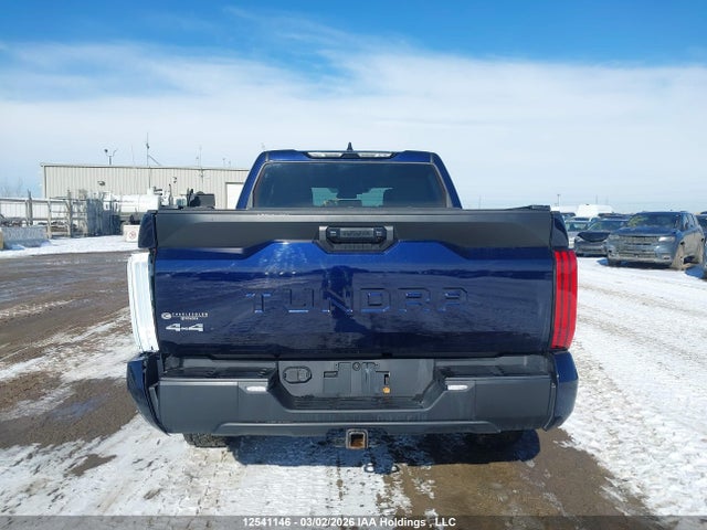 12541146 :رقم المزاد ، 5TFLA5DB9NX018725 vin ، 2022 Toyota Tundra Crewmax Sr/crewmax Sr5 مزاد بيع