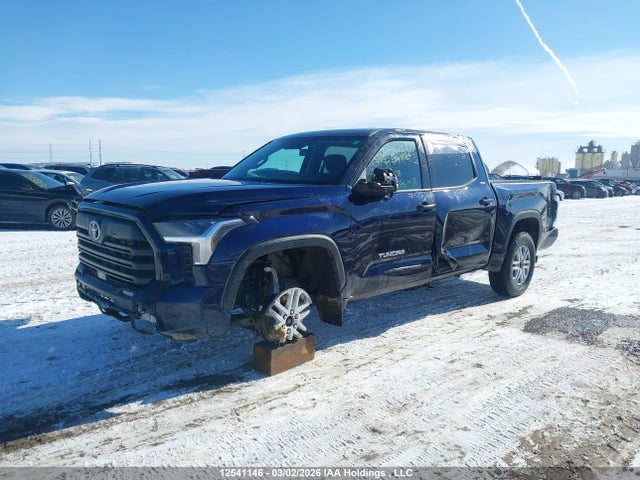 12541146 :رقم المزاد ، 5TFLA5DB9NX018725 vin ، 2022 Toyota Tundra Crewmax Sr/crewmax Sr5 مزاد بيع