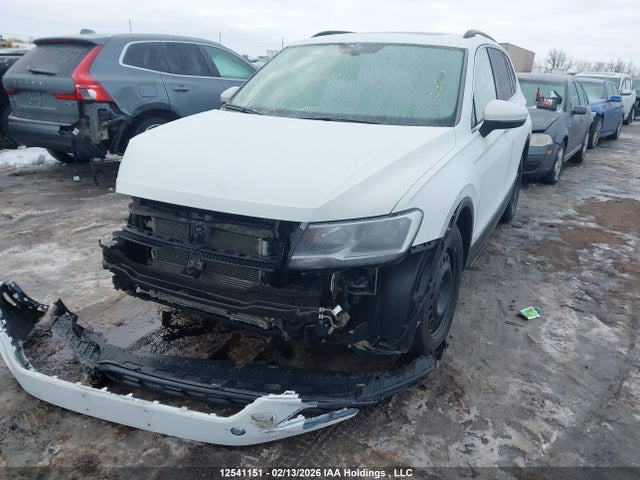 3VV2B7AX6MM141957 Volkswagen Tiguan Comfortline/united