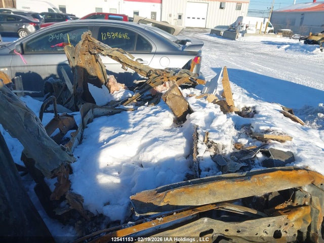 2T3R1RFV1KC027736 Toyota Rav4 Xle/xle Premium