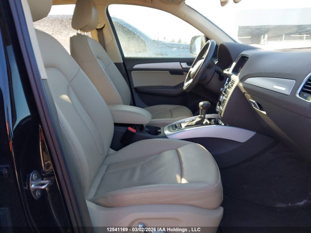WA1C2AFP6HA040780 Audi Q5 2.0t Komfort