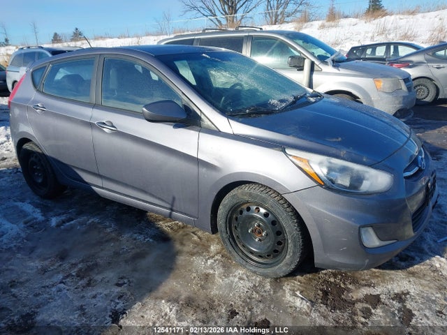 KMHCT5AE8GU279885 Hyundai ACCENT SE