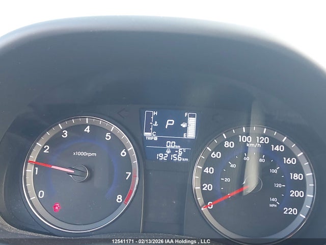 KMHCT5AE8GU279885 Hyundai ACCENT SE