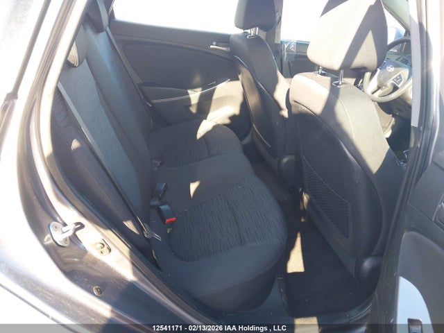 KMHCT5AE8GU279885 Hyundai ACCENT SE