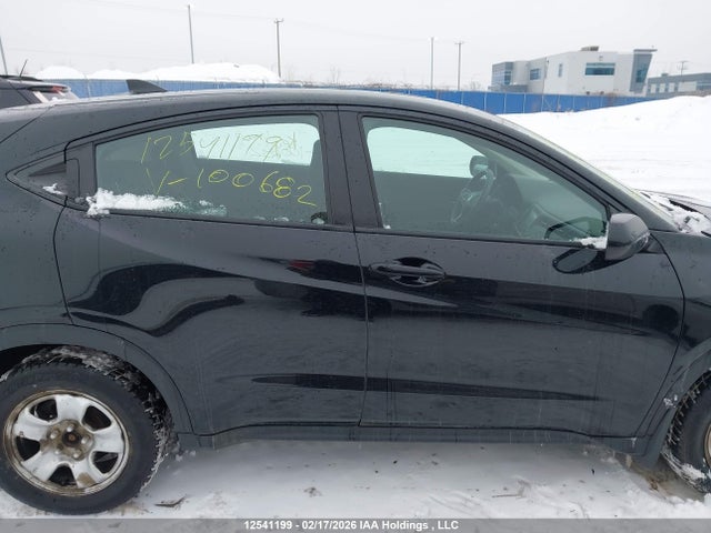 3CZRU6H35JM100682 Honda HR-V LX