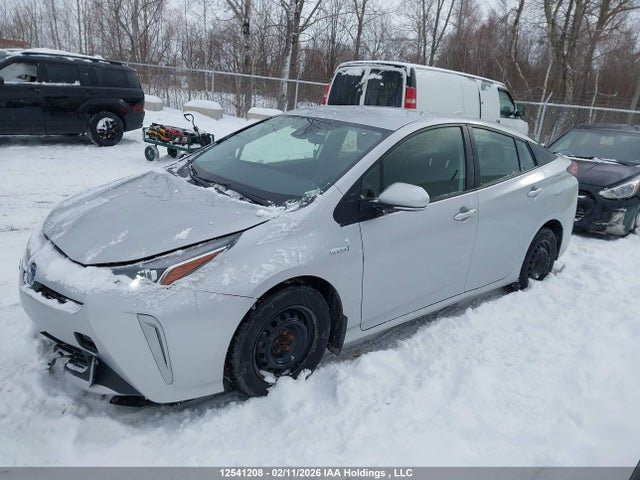 JTDL9MFUXN3038975 Toyota Prius