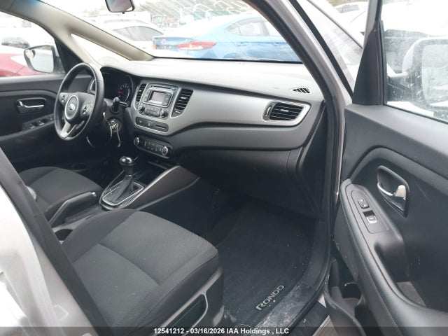 12541212 :رقم المزاد ، KNAHT8A35E7010455 vin ، 2014 Kia Rondo Lx مزاد بيع
