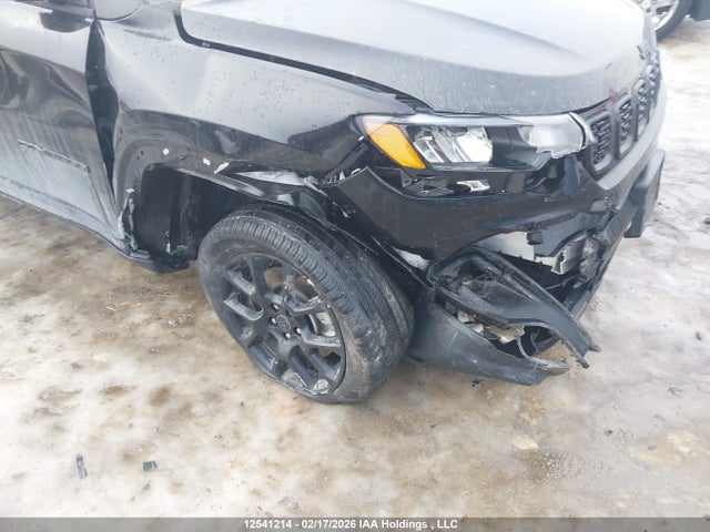 2025 Jeep Compass Latitude Lux მანქანა იყიდება აუქციონზე, vin: 3C4NJDFN4ST609627, აუქციონის ნომერი: 12541214