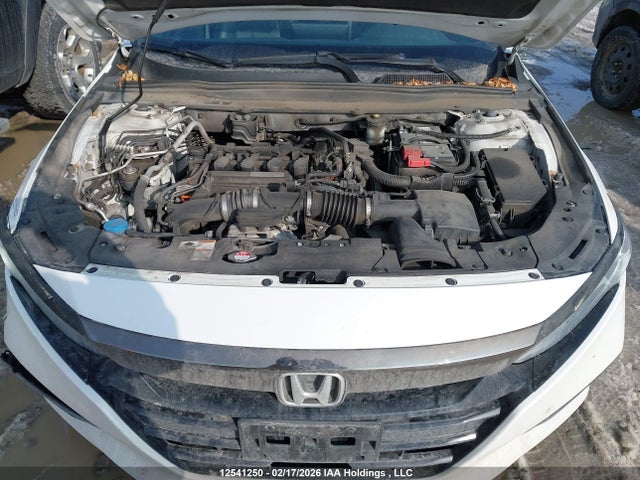 1HGCV1F30JA811848 Honda Accord Sport