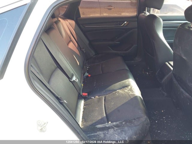 1HGCV1F30JA811848 Honda Accord Sport