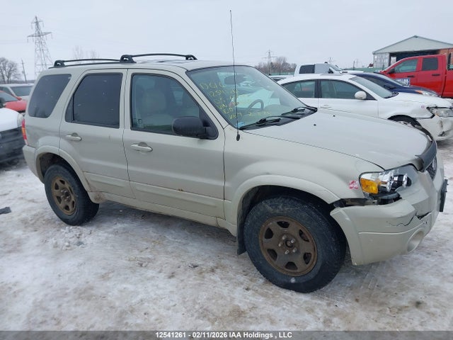12541261 :رقم المزاد ، 1FMYU94175KA64669 vin ، 2005 Ford Escape Limited مزاد بيع