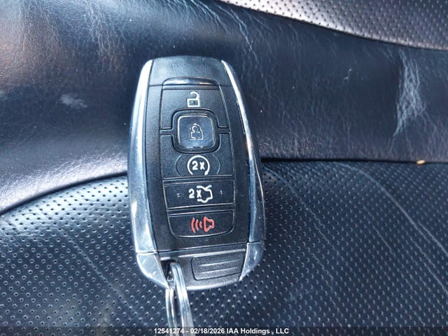 5LMCJ2D93HUL18903 Lincoln MKC SELECT