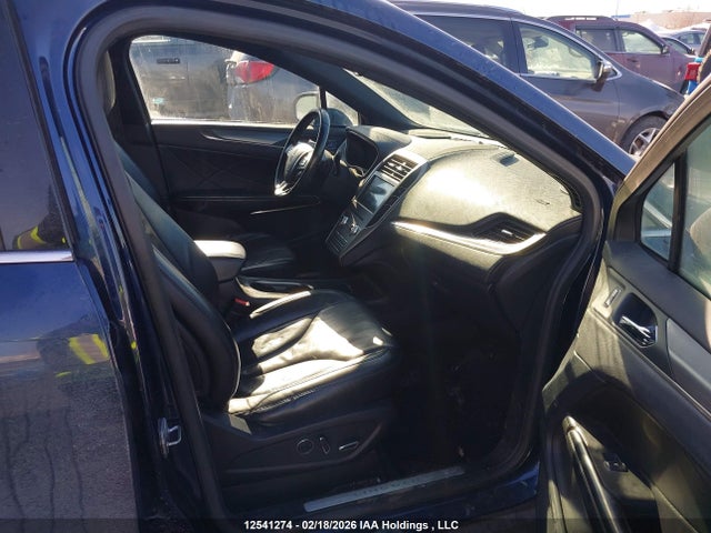 5LMCJ2D93HUL18903 Lincoln MKC SELECT
