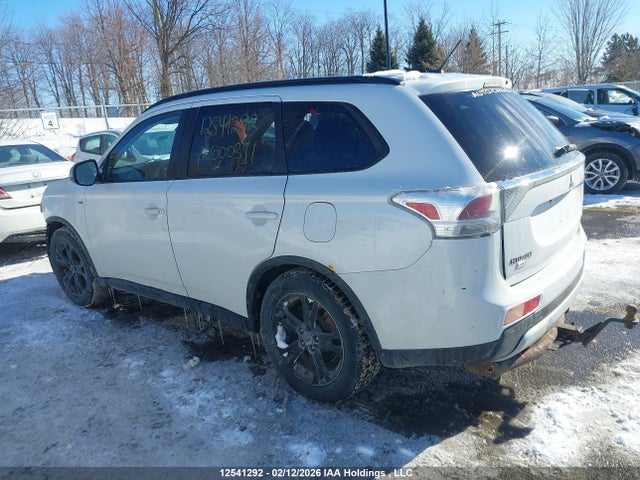 JA4JZ3AX1FZ600371 Mitsubishi Outlander