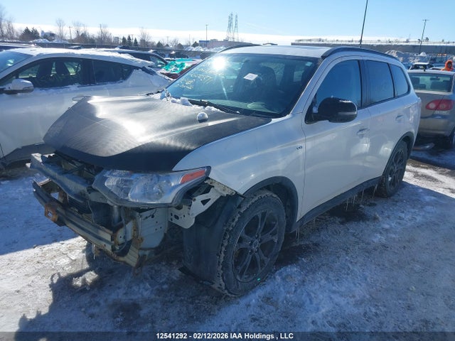 JA4JZ3AX1FZ600371 Mitsubishi Outlander