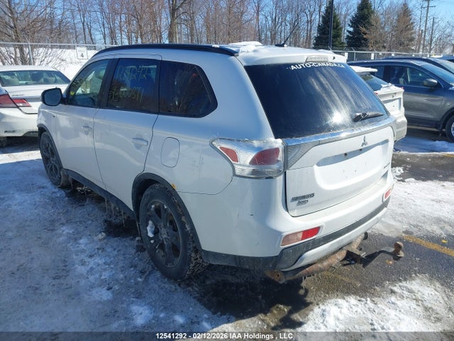 JA4JZ3AX1FZ600371 Mitsubishi Outlander