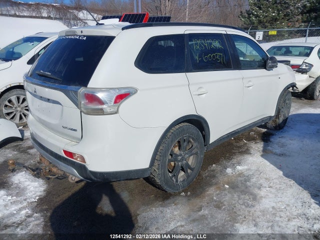 JA4JZ3AX1FZ600371 Mitsubishi Outlander