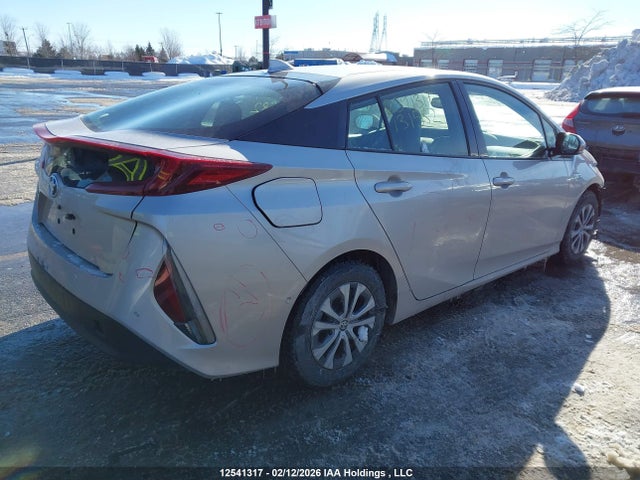 JTDKARFP8L3131582 Toyota Prius