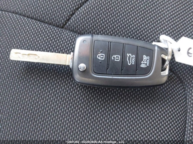 KMHLM4AG4NU316131 Hyundai Elantra Essential Ivt With Hyundai Smartsense Package