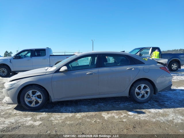 KMHLM4AG4NU316131 Hyundai Elantra Essential Ivt With Hyundai Smartsense Package