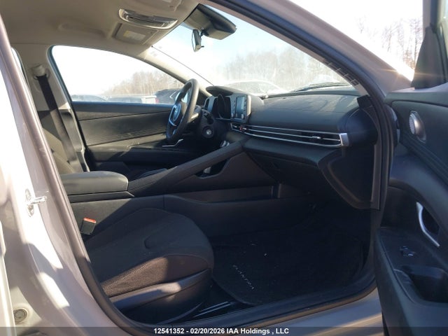KMHLM4AG4NU316131 Hyundai Elantra Essential Ivt With Hyundai Smartsense Package