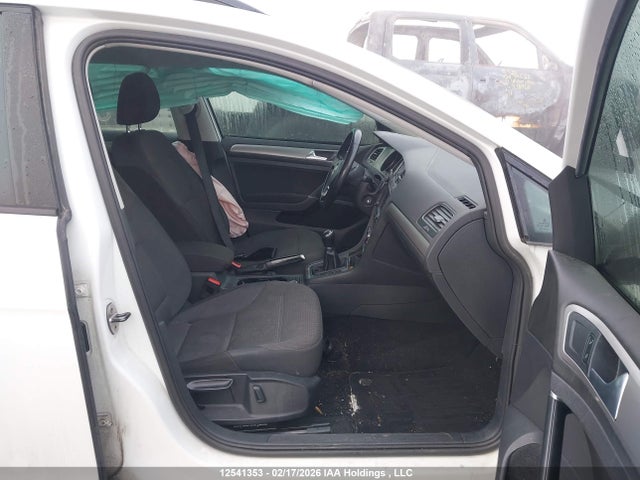 3VWA17AUXHM523172 Volkswagen Golf Sportwagen 1.8 Tsi Comfortline/1.8 Tsi Trendline