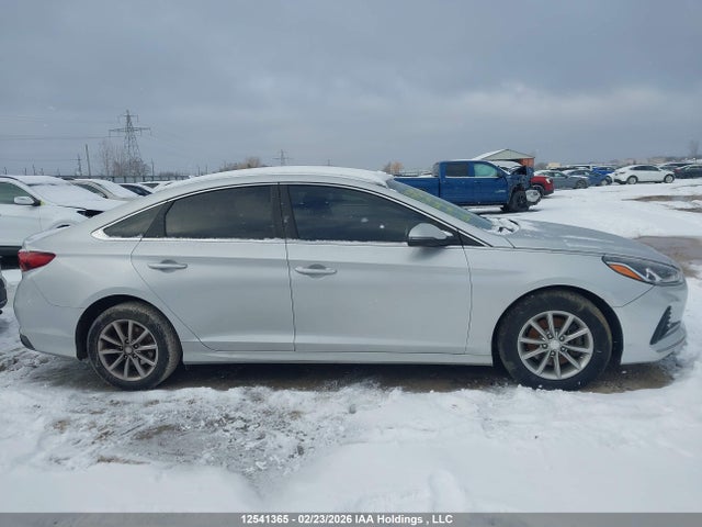 5NPE24AF7JH616096 Hyundai SONATA GL