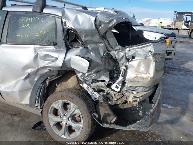 3CZRZ2H36TM103233 Honda HR-V LX