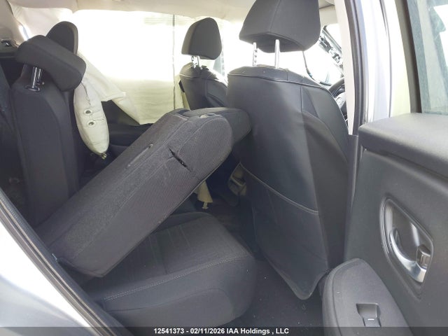 3CZRZ2H36TM103233 Honda HR-V LX