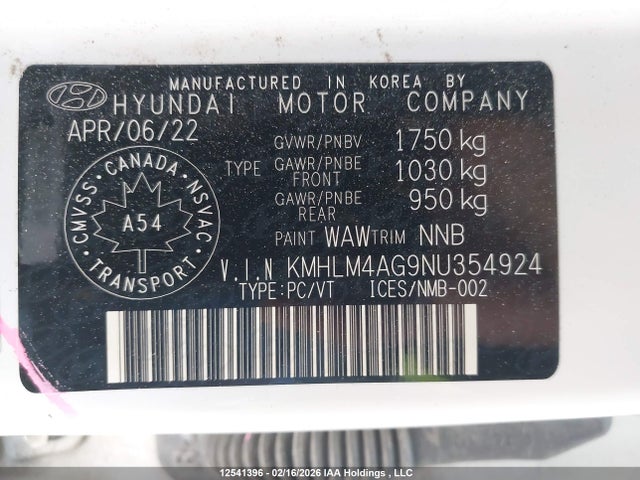 KMHLM4AG9NU354924 Hyundai Elantra Preferred Ivt