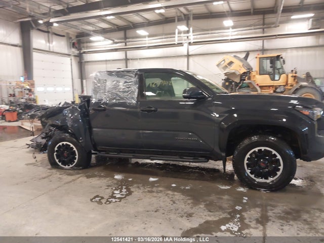 12541421 :رقم المزاد ، 3TYLB5JN7RT019822 vin ، 2024 Toyota Tacoma Trd Off Road مزاد بيع