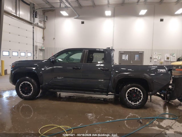 12541421 :رقم المزاد ، 3TYLB5JN7RT019822 vin ، 2024 Toyota Tacoma Trd Off Road مزاد بيع
