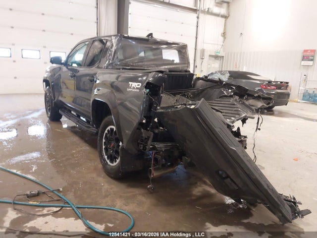 12541421 :رقم المزاد ، 3TYLB5JN7RT019822 vin ، 2024 Toyota Tacoma Trd Off Road مزاد بيع