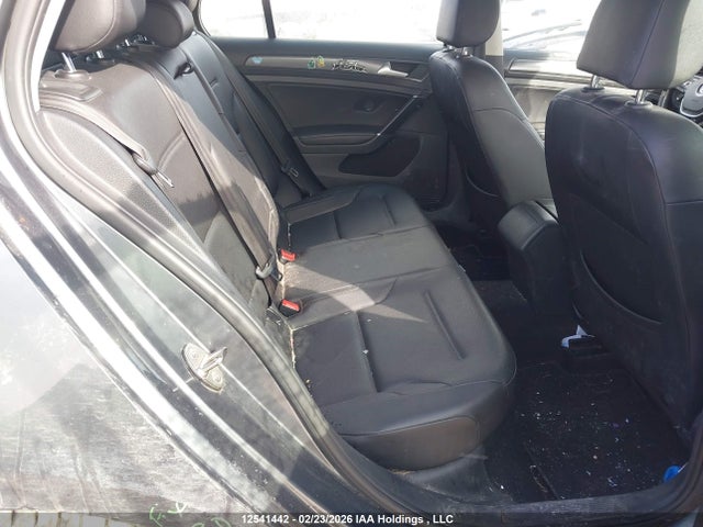 3VWB17AU7JM257958 Volkswagen GOLF S/SE