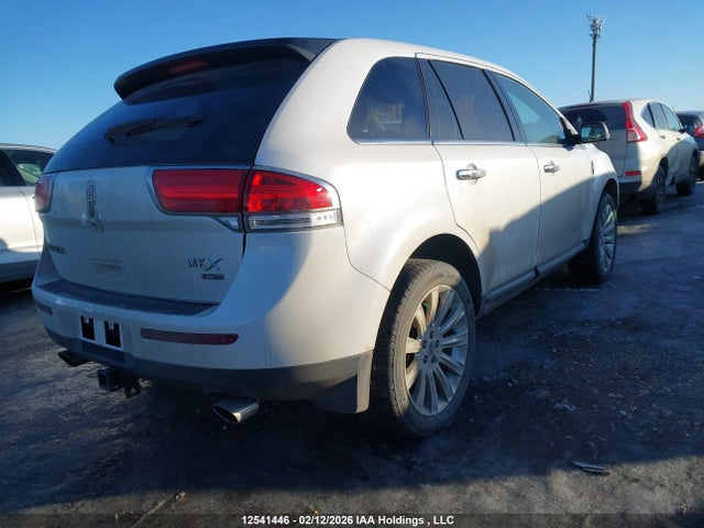 2LMDJ8JKXEBL11471 Lincoln MKX