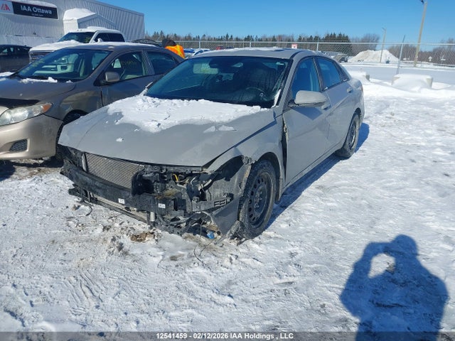 KMHLM4DGXRU670849 Hyundai Elantra