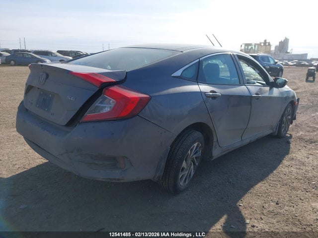 2HGFC2F62JH028390 Honda CIVIC SE