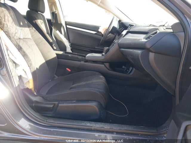 2HGFC2F62JH028390 Honda CIVIC SE