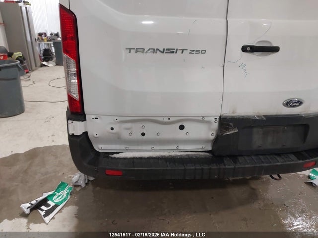 1FTBR1X86NKA80173 Ford Transit T-250