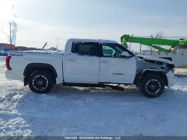 12541529 :رقم المزاد ، 5TFLA5DB6RX219973 vin ، 2024 Toyota Tundra Crewmax Sr/crewmax Sr5 مزاد بيع
